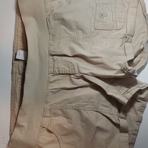 Maternity shorts size L